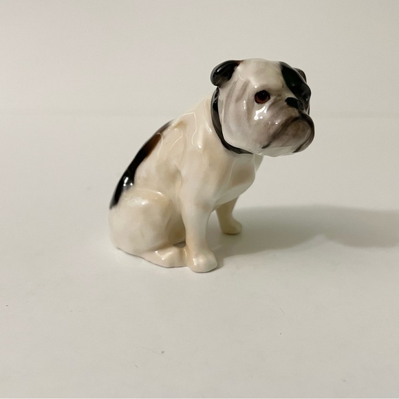 Vintage Royal Doulton K1 Porcelain Sitting English Bulldog Figurine Hand Painted - Picture 1 of 10